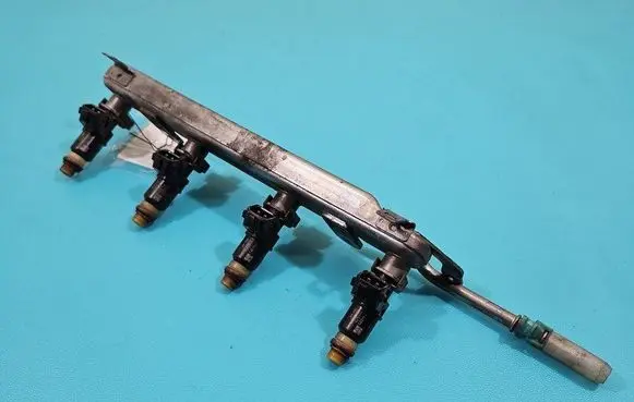 Fuel injector