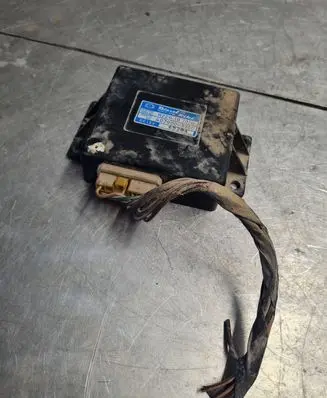 Mazda 626 Engine control unit/module ECU 4079003750 65204 R22918701B
