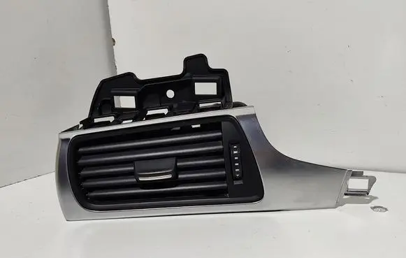 Audi A6 S6 C7 4G Dashboard side air vent grill/cover trim 4G1820901
