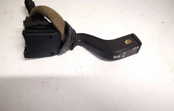 Opel Zafira A Indicator stalk 90560990 90560991