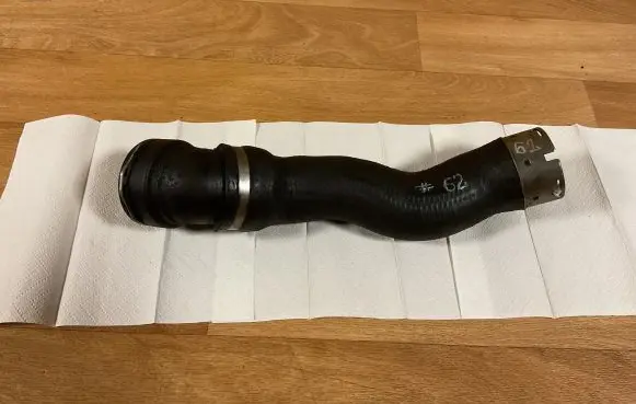 BMW 5 E60 E61 Intercooler hose/pipe 7803747
