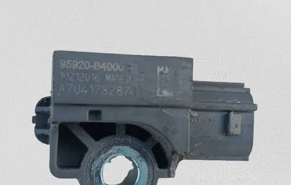 KIA Sportage Airbag deployment crash/impact sensor 95920B4000