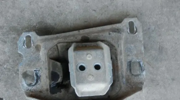 Toyota Proace Gearbox mount 9812667680