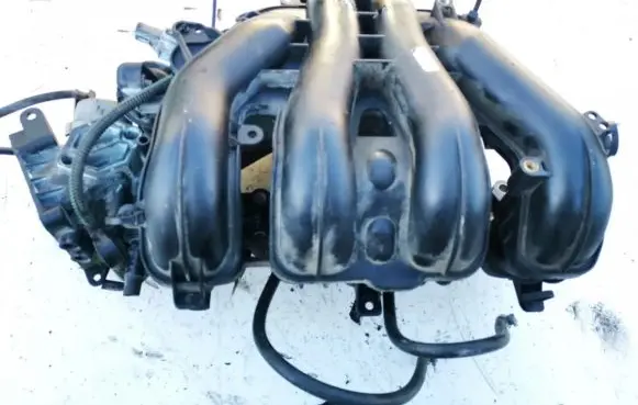Ford Focus C-MAX Intake manifold 4m5g9424fk