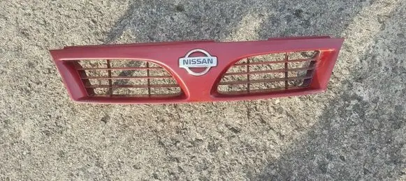 Nissan Almera Front bumper upper radiator grill 623100N000