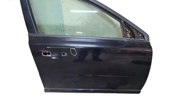 Volvo V70 Front door