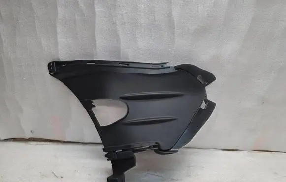 Seat Arona Front bumper corner part panel trim 6F9853666F