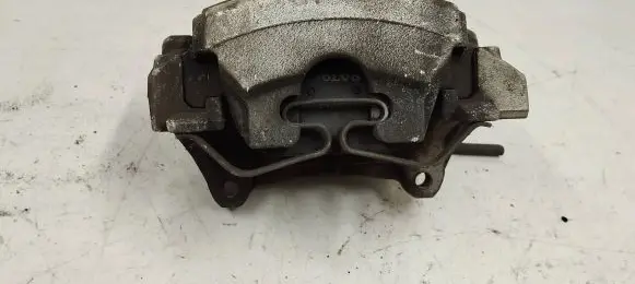 Volvo S60 Front brake caliper 31665740