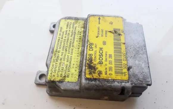 Mitsubishi Carisma Airbag control unit/module 0285001286 993220155