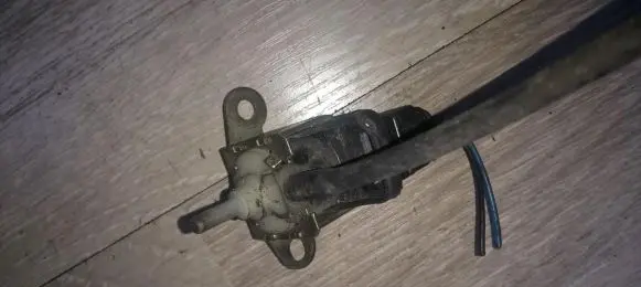 Mercedes-Benz Vito Viano W638 Turbo solenoid valve 133.297u