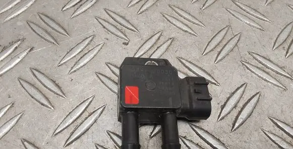 Toyota Avensis T270 Exhaust gas pressure sensor 8948120030