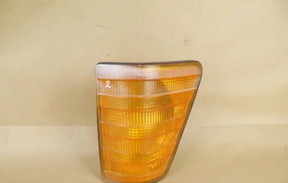 Mercedes-Benz T1 Front fender indicator light