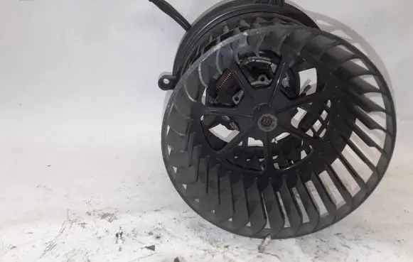 Ford Fusion Heater fan/blower FORDFUSIONPEIUKOVENTILIATORIUS NOTCODE