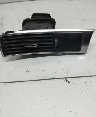 Audi A6 S6 C6 4F Dashboard side air vent grill/cover trim 4F1820901D