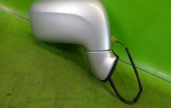 Suzuki Liana Front door electric wing mirror