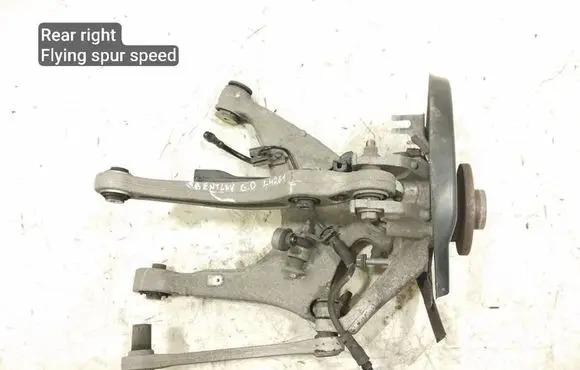 Rear wheel hub spindle/knuckle