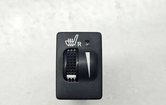 Toyota Avensis T270 Seat heating switch 453485 5243F1D