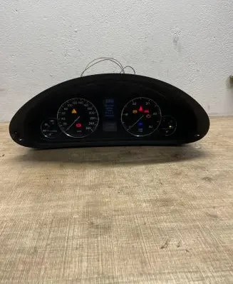Mercedes-Benz C W203 Speedometer (instrument cluster) A2035404947 110080266005