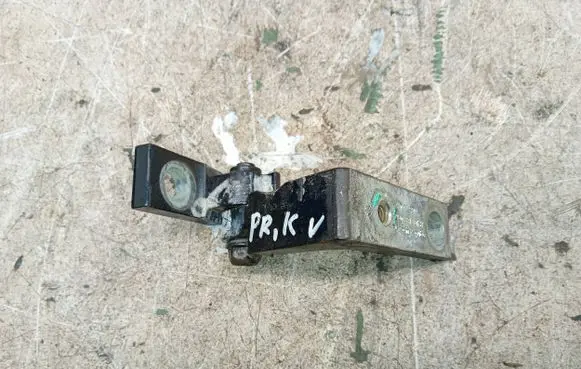 Porsche Cayenne (9PA) Front door upper hinge 7L0831401b