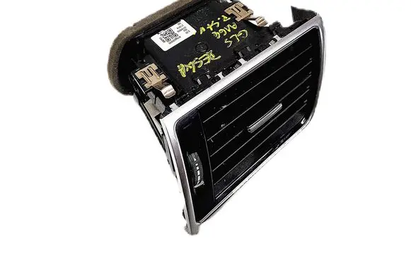 Mercedes-Benz ML W166 Dashboard side air vent grill/cover trim A1668309200