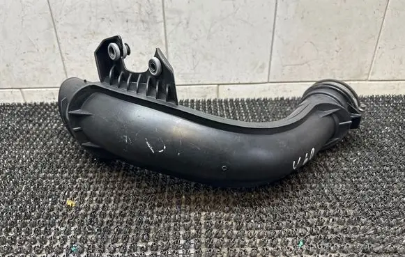 Air intake hose/pipe