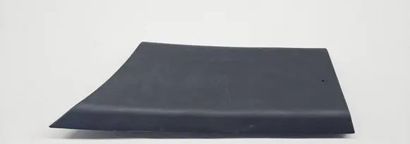 Rear fender molding trim
