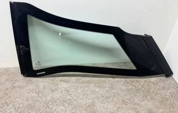 BMW i3 Rear side window 7288189