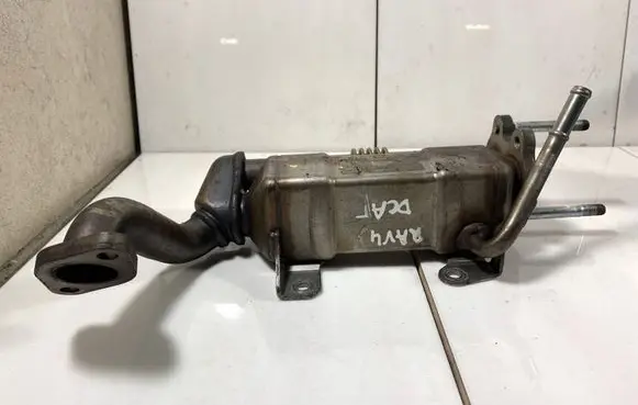 Toyota RAV 4 (XA30) EGR valve cooler 256800R02000