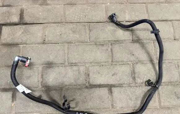 Jeep Grand Cherokee WL Air intake hose/pipe P68379636AC 36176AM