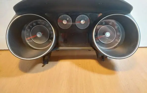 Fiat Grande Punto Speedometer (instrument cluster) 52038998 5550050900 503010282603