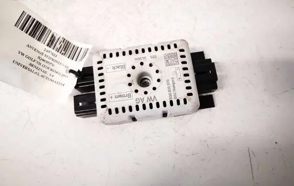 Volkswagen Golf VII Antenna control unit 5Q0035570