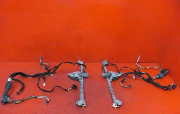 Renault Trafic II (X83) Front door window regulator with motor 9385992 8200715012 93858817