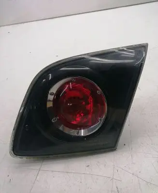 Mazda 3 I Tailgate rear/tail lights P2913