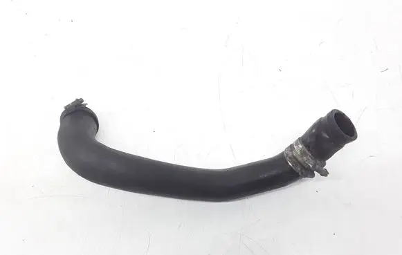 Mercedes-Benz 200 300 W123 Engine coolant pipe/hose
