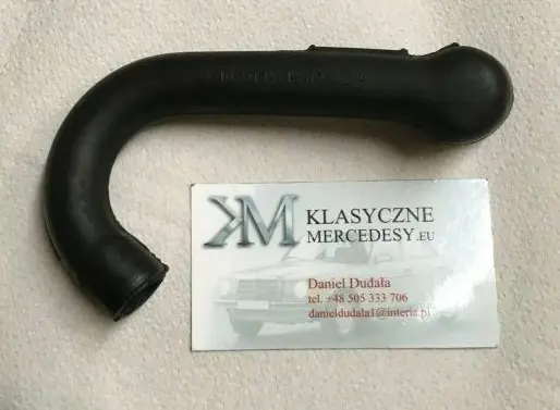Mercedes-Benz W123 Breather hose/pipe 1020941482