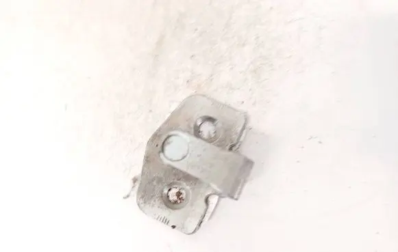 Opel Astra H Front door lock loop/hook striker 