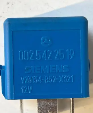 Mercedes-Benz A W168 Other relay 0025422519 V23134B52X321