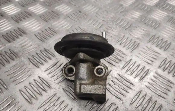 Volkswagen Sharan EGR valve 938F9D475AC