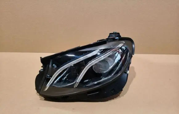 Mercedes-Benz E W213 Headlight/headlamp A2139067706
