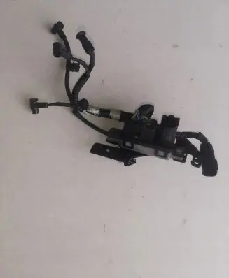 Volvo V40 Glow plug pre-heat relay 0281003140