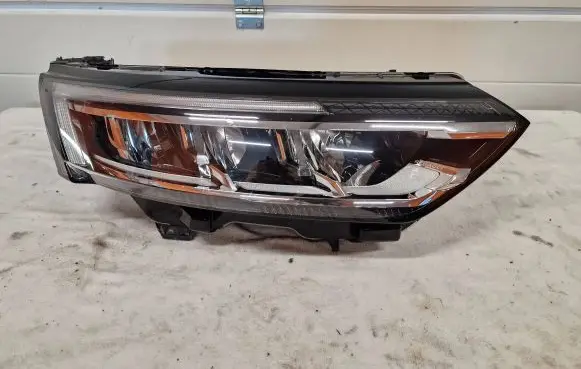 Renault Koleos II Headlight/headlamp 260104431R 1011500661 H7GPH2