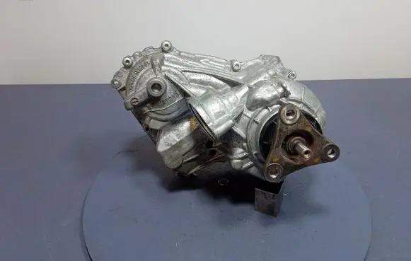 BMW X5 E53 Gearbox transfer box case 7888875