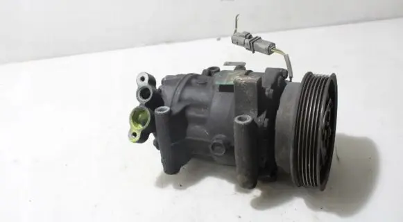 Nissan Micra Air conditioning (A/C) compressor (pump)