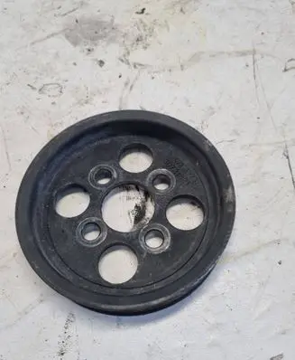 Volvo S80 Power steering pump pulley 30731821
