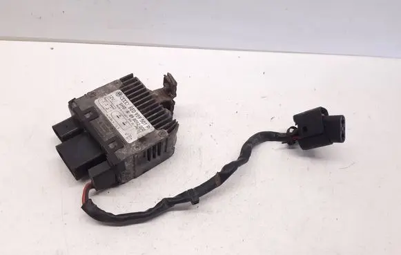 Audi A4 S4 B7 8E 8H Coolant fan relay 8E0959501P 898092000