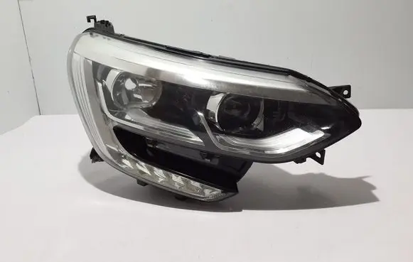 Renault Megane IV Headlight/headlamp 260102555R