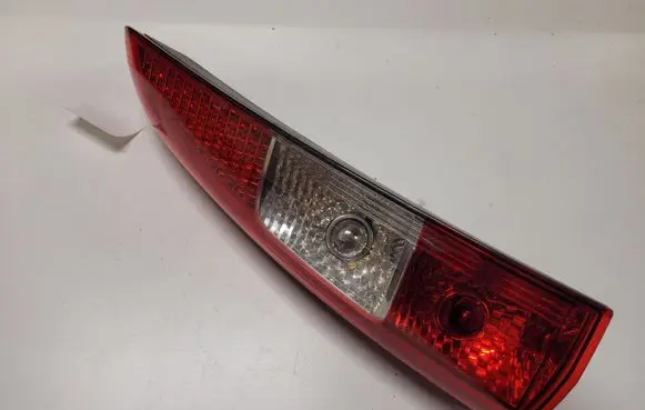 Volvo V70 Tailgate rear/tail lights