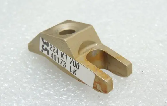Suzuki SX4 S-Cross Fuel Injector clamp holder 1571562M00