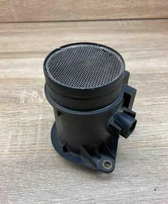 Audi A4 S4 B5 8D Mass air flow meter 71822151