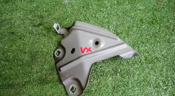 BMW X1 F48 F49 Fender mounting bracket 7351516